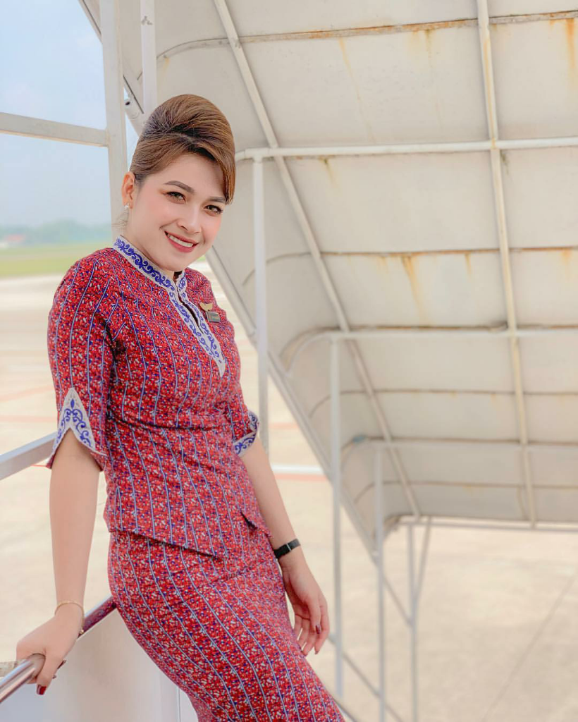 Kenalan dengan Pramugari Cantik Indonesia yang Juga Selebgram