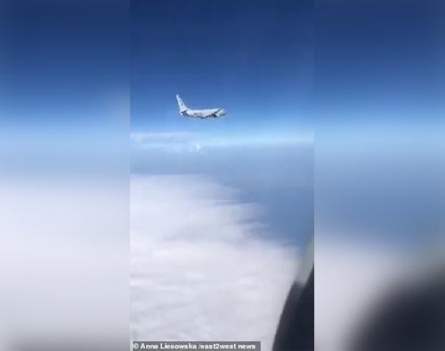 Momen Jet Rusia Cegat Pesawat Mata-Mata Milik Amerika Serikat