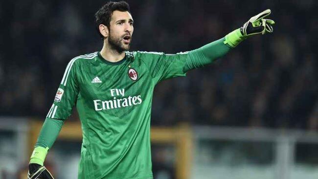 Kemesraan antara REAL MADRID dan AC MILAN
