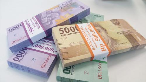 Dolar AS Menguat Tipis, Rupiah ke Rp14.107/USD