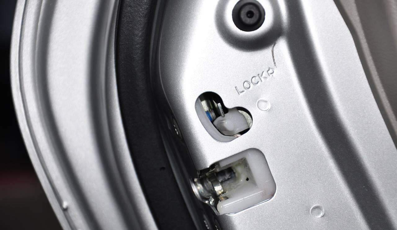 Wuling Cortez, Cara Mengaktifkan Child Lock