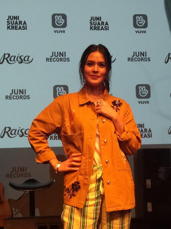 Comeback Setelah 7 Bulan Hiatus, Single ini Membawa Raisa ‘Kembali’ ke Dunia Hiburan!