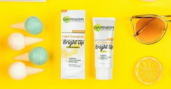 Mau Makeup-an Ke Sekolah Tapi Takut Dimarahin Guru? Tenang! Ikutin Tips Ini Aja Sis!