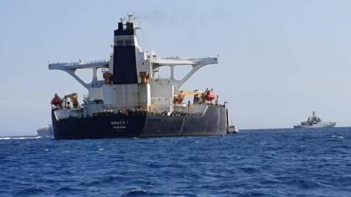Iran Dilaporkan Cegat Kapal Tanker Inggris di Selat Hormuz