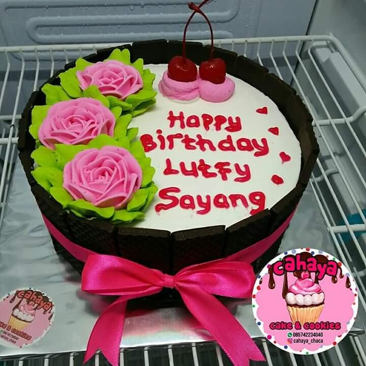 Kue Tart Ini Sangat Sayang Untuk Dimakan, Bagaimana Menurut Agan?