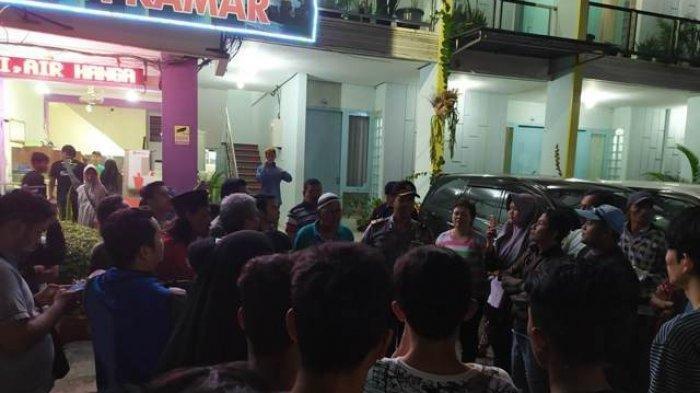 Tamu yang Berhubungan Intim Terlihat dari Luar, Warga di Purwokerto Geruduk Hotel.