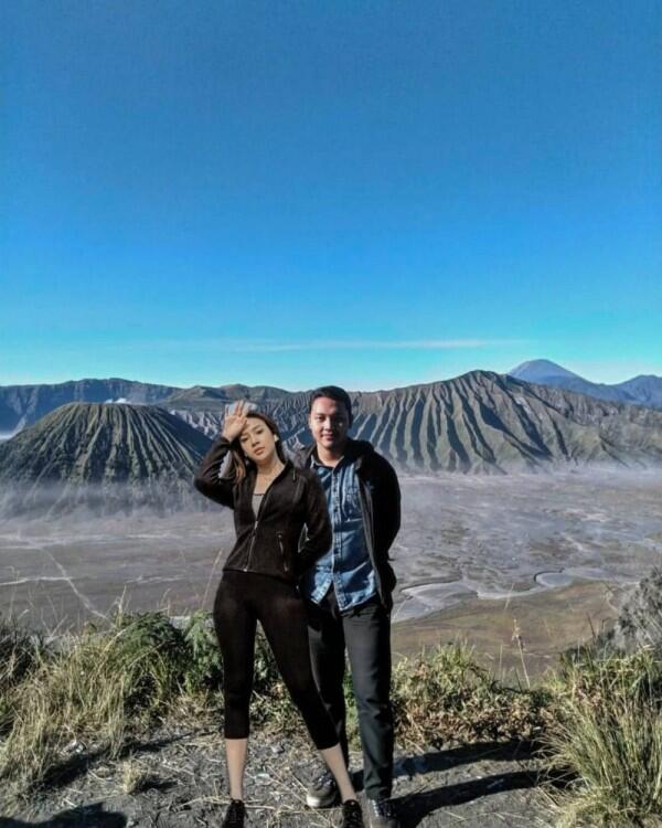 Ngebet Foto Bareng Anya Geraldine, 10 Editan Fans Ini Bikin Ngakak!