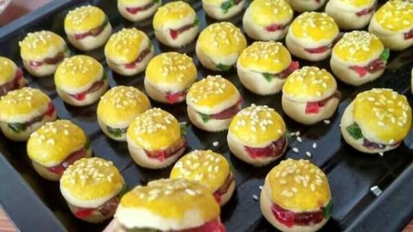 Masih Suasana Lebaran, Ini 10 Kreasi Unik Kue Kering buat Kado Sahabat