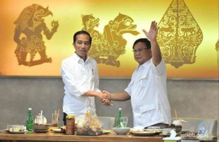 Jokowi Prabowo Cipika-Cipiki, Jari 98: yang Nyinyir Pusing Cari Pemodal Demo Lagi