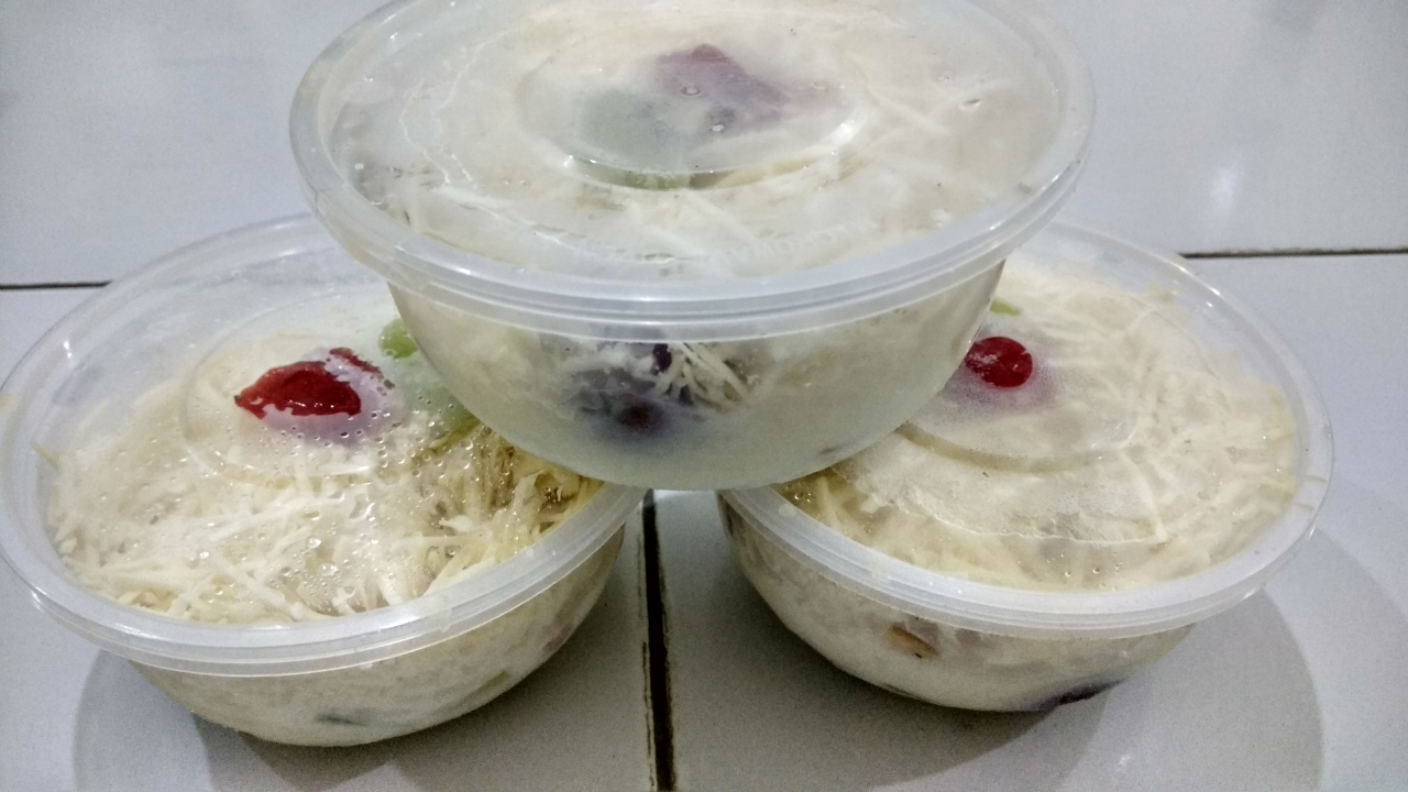Salad Buah Makanan Favorit