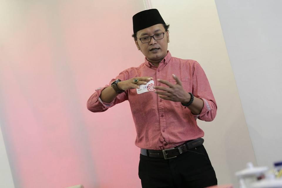 Guntur Romli: Mereka Kelompok Radikal yang Menunggangi Prabowo