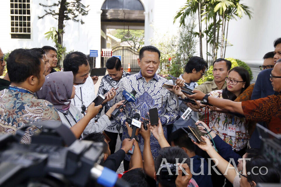 Pengamat Nilai Jokowi Isyaratkan Dukung Bamsoet sebagai Nahkoda Golkar