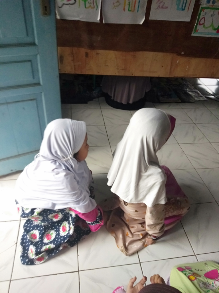 Permainan Tradisional Yang Mengasikan, Salah Satunya Cublak-Cublak Suweng