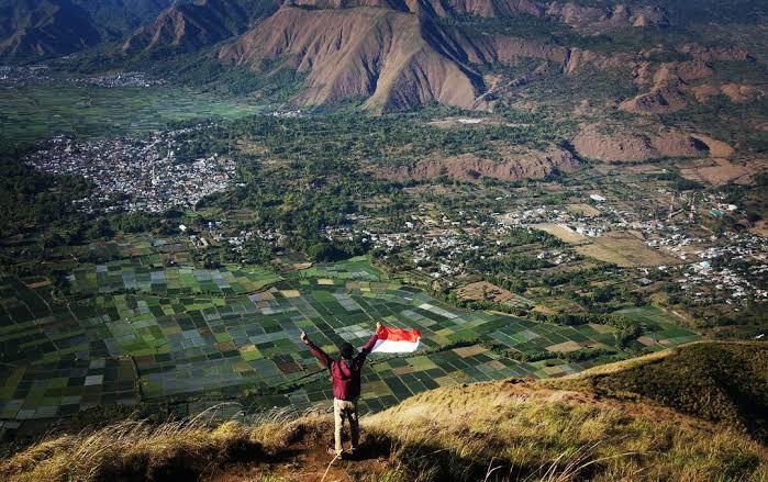 BUKIT PERGASINGAN PERIMADONA WISATAWAN