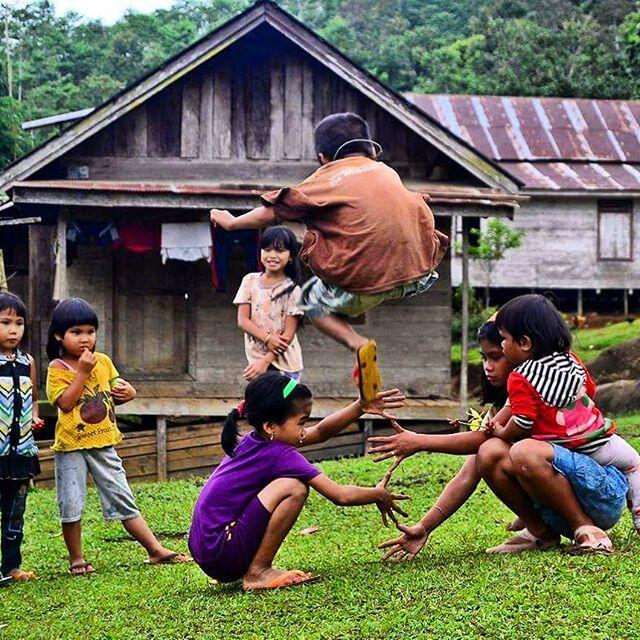 Bernostalgia dengan peradaban mainan masa kecil kita !