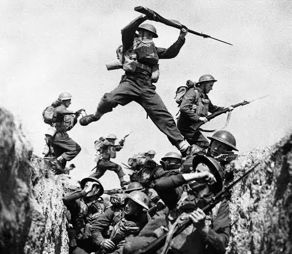 WW2 dimenangkan dengan Intelijen Inggris, Besi Baja Amerika, dan Darah Rusia