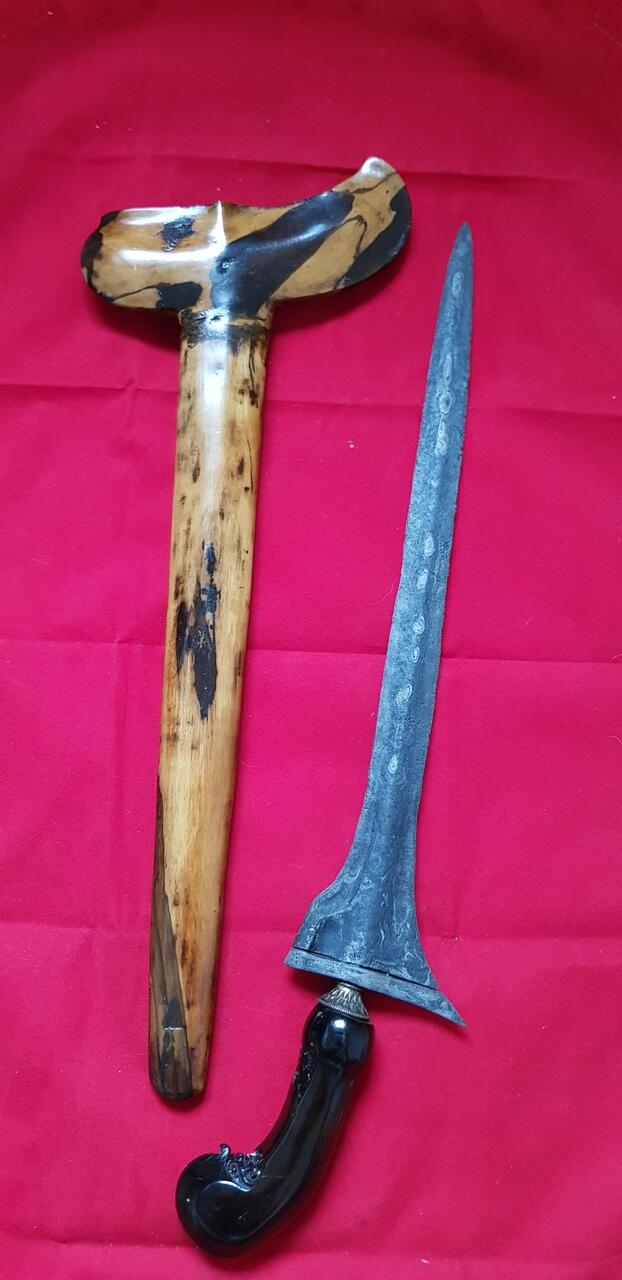 Keris Jalak Nguwuh Tetesing Warih Tuban Abad 16 TUS (Tangguh Utuh Sepuh) 