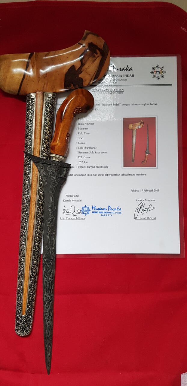 Keris Jalak Nguwuh Pamor Pulo Tirto Mataram Abad 16 TUS (Tangguh Utuh Sepuh)