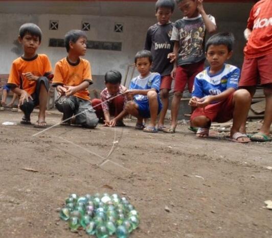 Ini Nih Mainan Ane Jaman Dulu, Yang Sering Bikin Berantem Trus Nangis