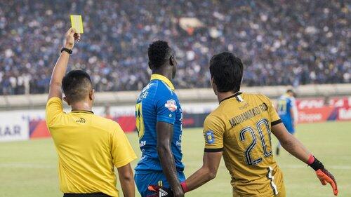 Kenapa Kita Masih Ragu Terhadap PSSI? Karena Wasit Masih Bermasalah