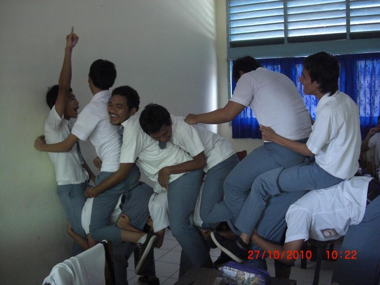 Permainan masa kecil. Bikin nostalgia !!!