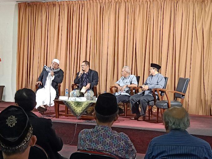 PA 212 : Prabowo Penghianat