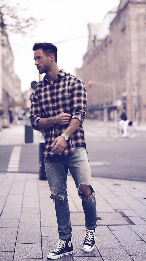 7 Mix & Match dengan Sepatu Converse untuk Cowok Paling Keren