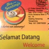 Menikmati Segarnya Es Durian "Iko Gantinyo"