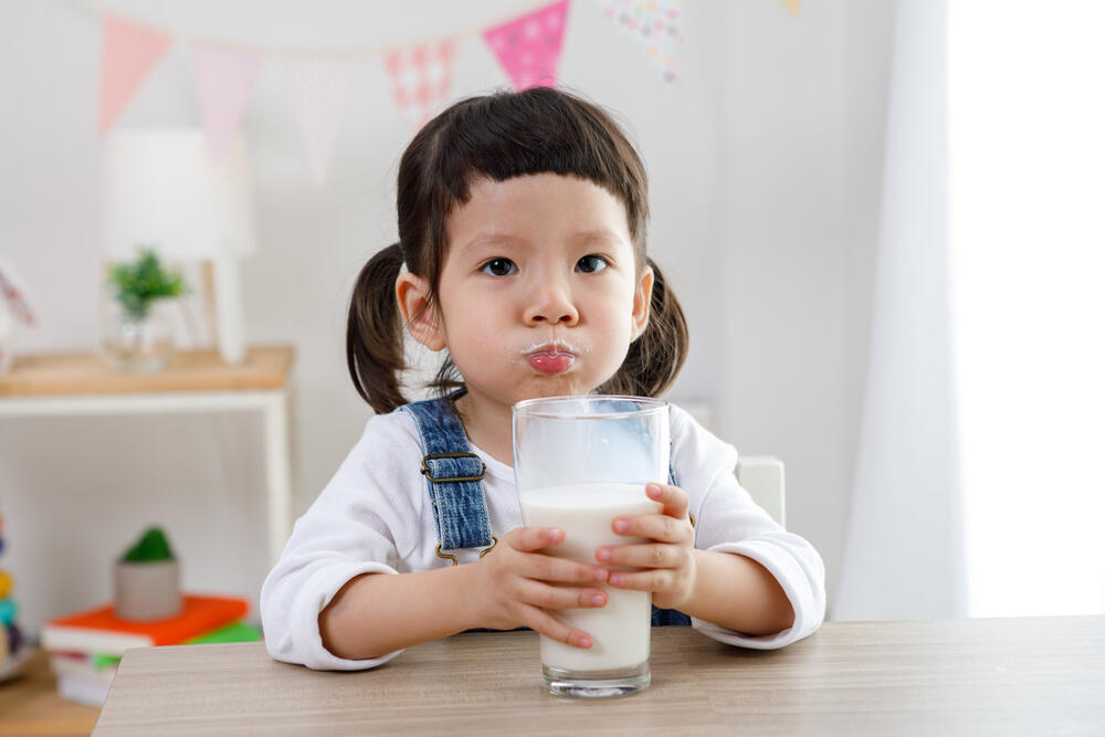 Apakah Bayi Boleh Minum Susu Almond?