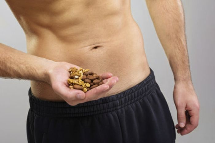 7 Manfaat Kacang Almond untuk Kesehatan Pria