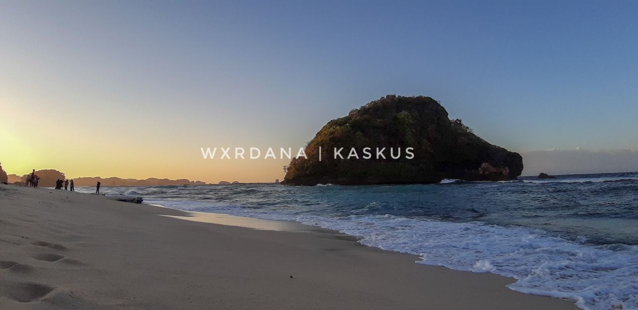 Eksotisme Khas Pantai Goa Cina Malang Selatan Kaskus