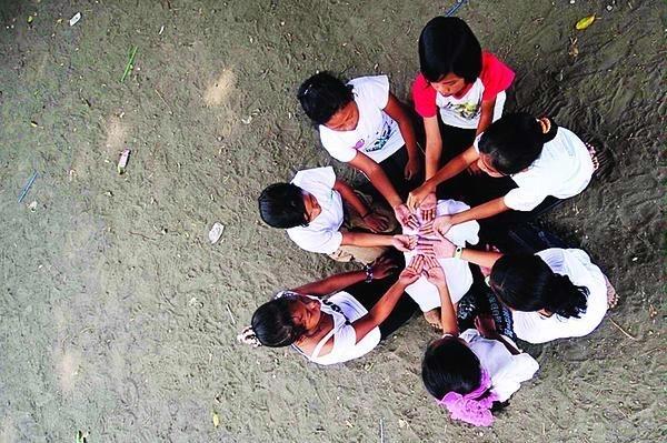 5 Permainan Masa Kecil yang Sering Ane Mainin Bareng Sahabat