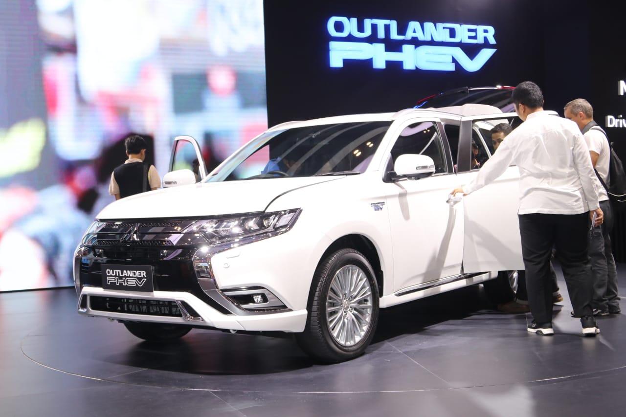 Mitsubishi Motors Manjakan Pengunjung di GIIAS 2019