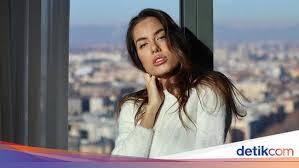 Adu Cantik WAGs Lini Belakang Juventus: Siapa Yang Tercantik?