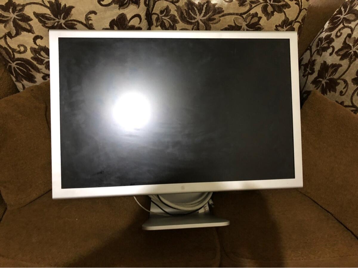 Terjual lcd monitor apple cinema 