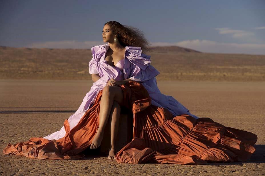 Intip Gaya Fashion Beyonce di Music Video 'Spirit' Yuk! KEREN SIS!