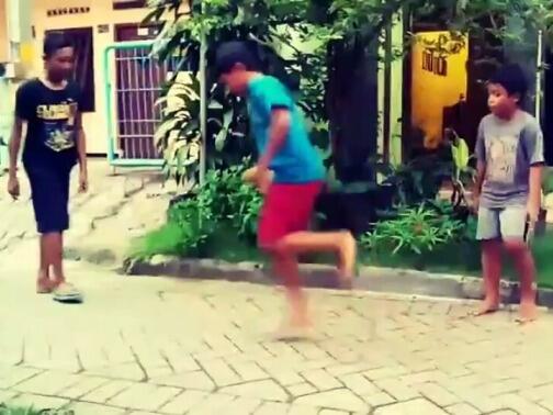 Legend Abis, Ini 4 Permainan Khas Anak Kecil Jaman Dulu! Masih Inget?