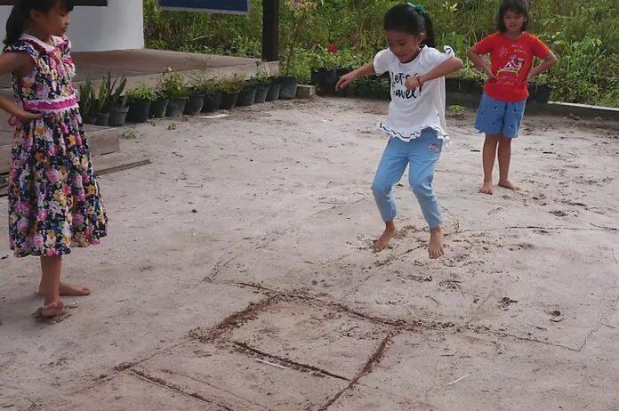  Permainan  Masa Kecil Ane yang Terlalu Manis untuk 