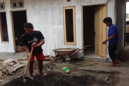 Demi Hidup, Pemegang 2 Gelar Tinju Internasional Jadi Kuli Bangunan