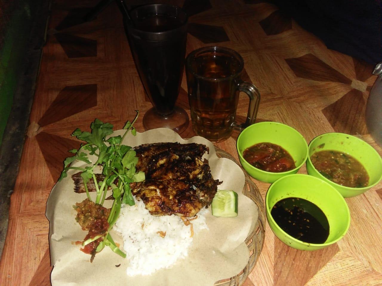 Ikan Bakar Paket Murah Di Pinggir Danau