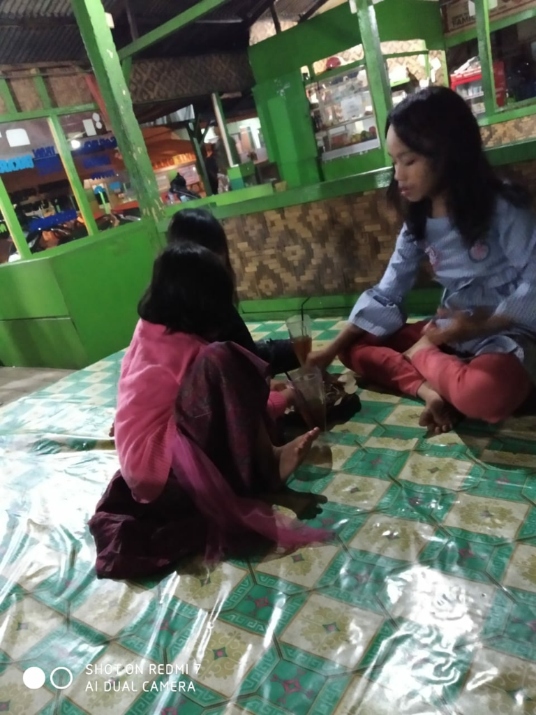 Ikan Bakar Paket Murah Di Pinggir Danau