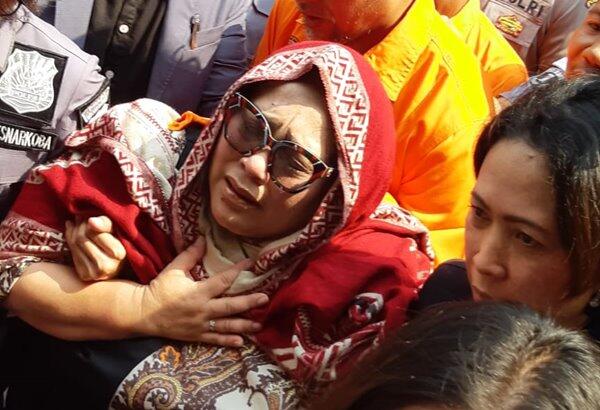 Ini Penjelasan Komedian Nunung Kenapa 20 thn masih memakai narkoba