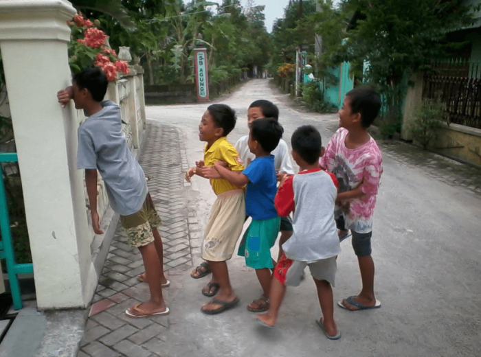 Nostalgia Permainan Masa Kecil di Kampung Halamanku