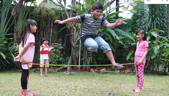 Nostalgia Permainan Masa Kecil di Kampung Halamanku