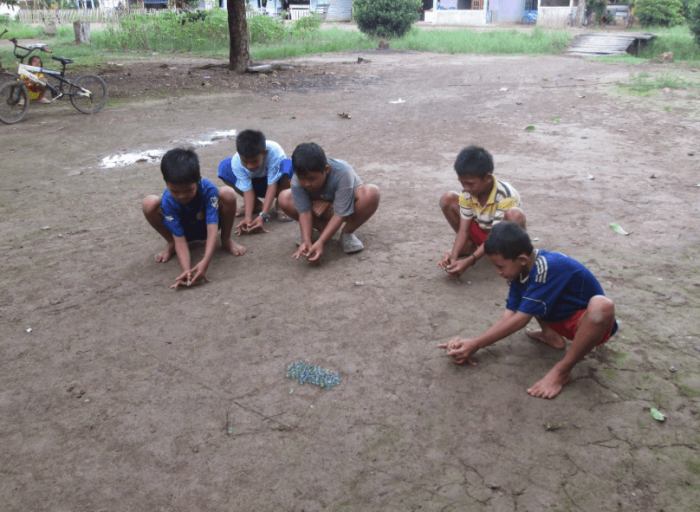 Nostalgia Permainan Masa Kecil di Kampung Halamanku