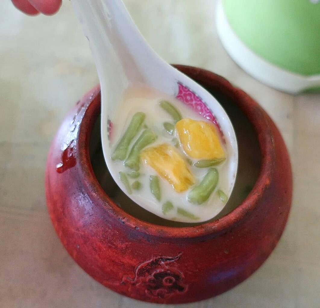 Pengen Minuman Yang Syeger? Cobain Es Dawet Ayu Gan