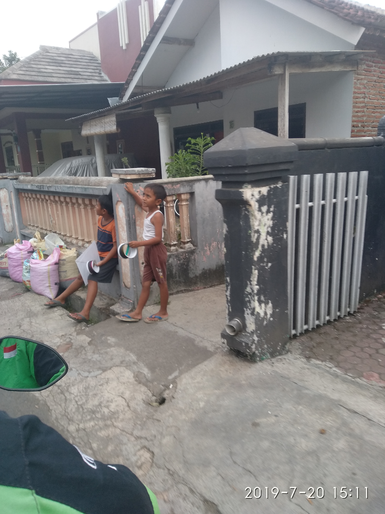 Permainan Yang Saya Mainkan Pas Kecil Ada Yang Sama ?