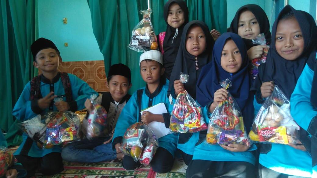 Perjuangan Mengajar Generasi Qurani Di TPQ Nurul Quran