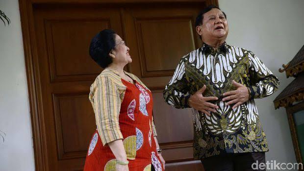 Politik Nasi Goreng Ala Megawati, Buat Prabowo Tersenyum