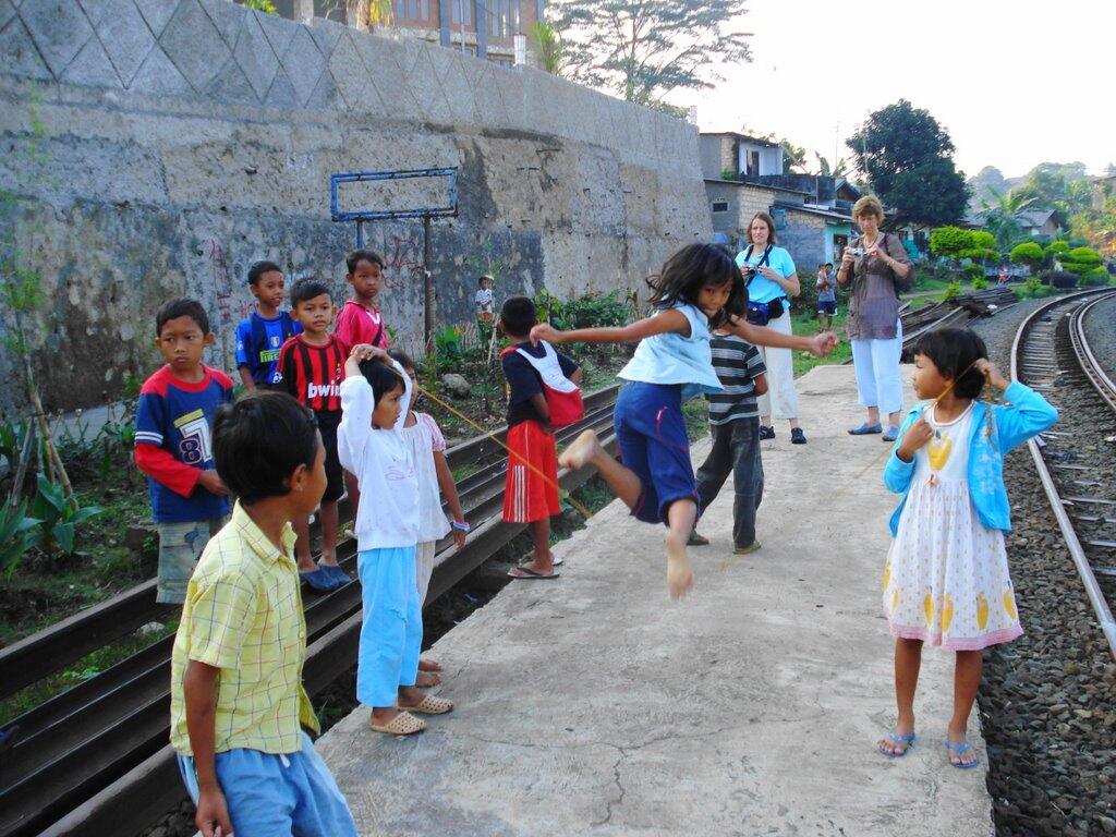 Mainan-Mainan yang Bikin Kangen Masa Kecil, Pernah Mainin?